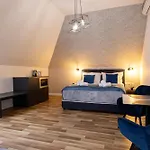 Clariss Hotel Balatonalmadi