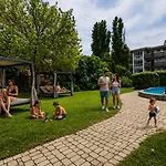 Clariss * Balatonalmádi