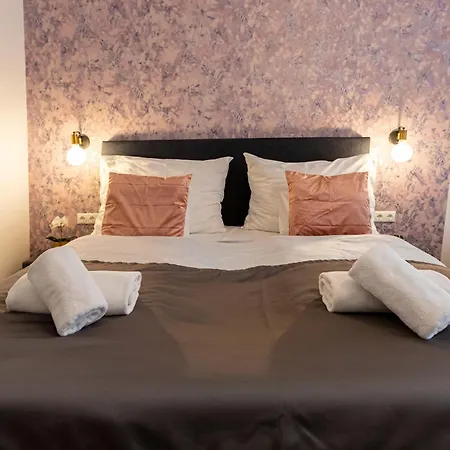 Clariss Hotel *