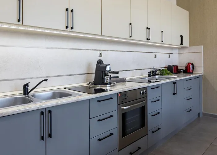 Clariss * Balatonalmádi